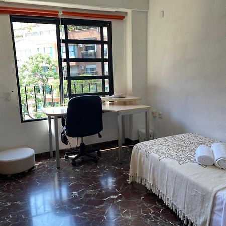 Apartmán Habitacion Cerca Del Centro De Valencie Exteriér fotografie